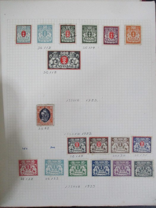 Two albums of stamps from countries including Denmark, Dominican Republic, Ecuador, Estonia, - Image 3 of 48