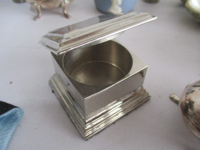 A collection of silver plated items including lighter, candle snuffer, coffee spoons etc. - Image 5 of 11