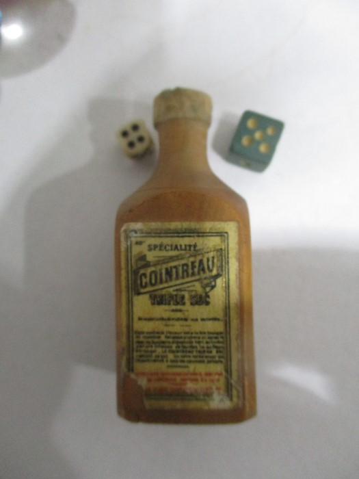 A small quantity of vintage marbles along with a wooden Cointreau bottle containing two miniature - Image 5 of 6