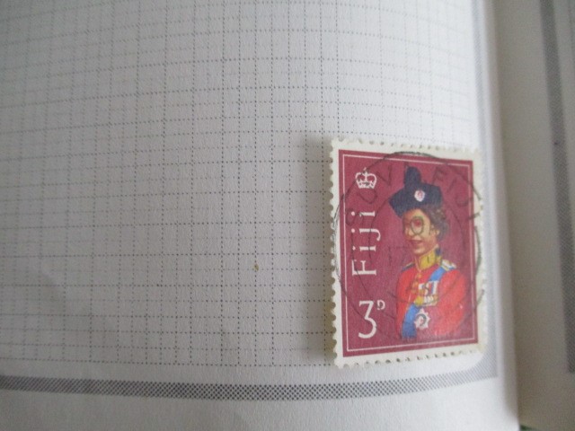 A collection of stamps etc - Image 20 of 160