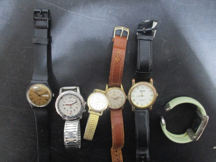 A collection of assorted watches including Timex etc. - Image 2 of 13