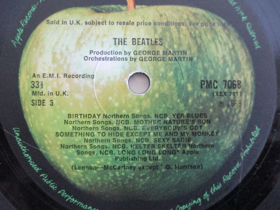 The White Album by The Beatles. Double 12" LP - numbered 0057348 - Image 9 of 14