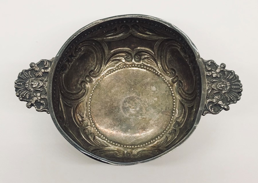 A continental silver (935) Porringer style two handled bowl. Weight 170.2g - Image 3 of 3