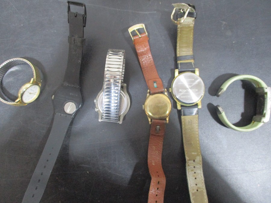 A collection of assorted watches including Timex etc. - Image 13 of 13