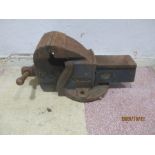 A vintage Record No 3 bench vice