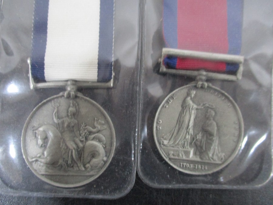A Queen Mary Christmas tin, reproduction pair of Napoleonic medals, coins etc. - Image 6 of 8