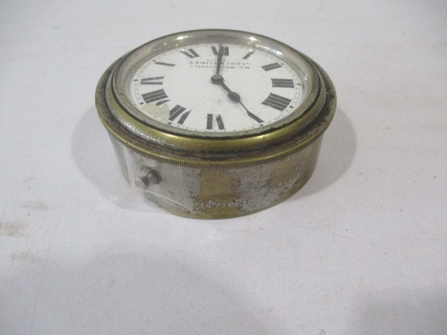 A vintage car dashboard clock by S.Smith & Son Limited - Image 2 of 5