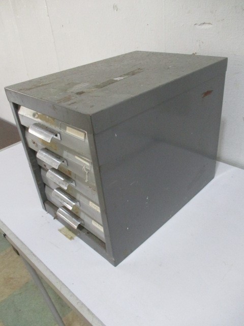 An industrial set of filing drawers - Image 2 of 6