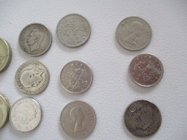 A small collection of various coins including silver - Image 6 of 7