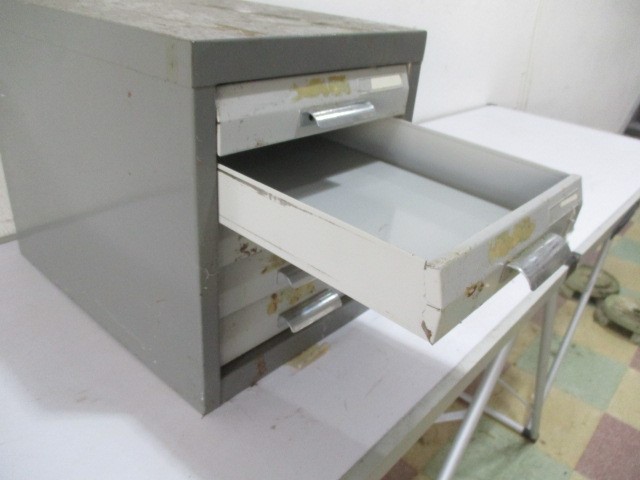 An industrial set of filing drawers - Image 6 of 6