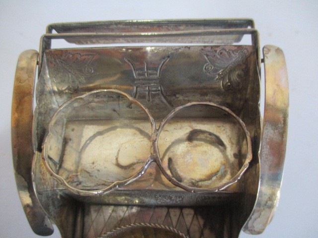 A novelty Chinese silver condiment set in the form of a rickshaw - Image 5 of 7