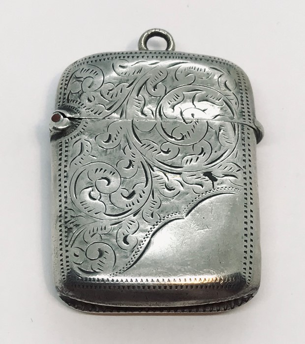 A hallmarked silver vesta case - Image 3 of 3