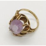 A 9ct gold ring with an amethyst