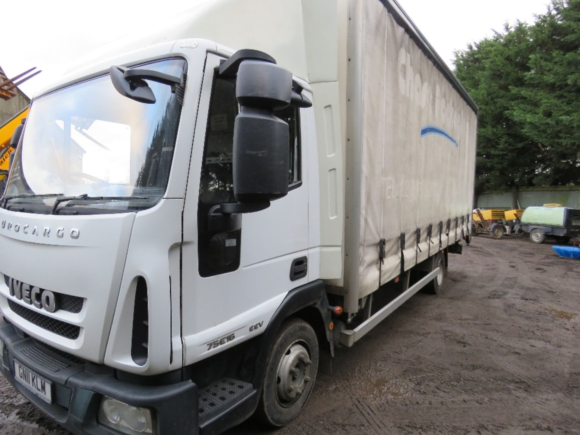 IVECO 75E16 CURTAINSIDE 7.5 TONNE LORRY, EURO 5 ENGINE. 415,161 REC KMS. AUTO GEARBOX. REG: GN11 - Image 3 of 9