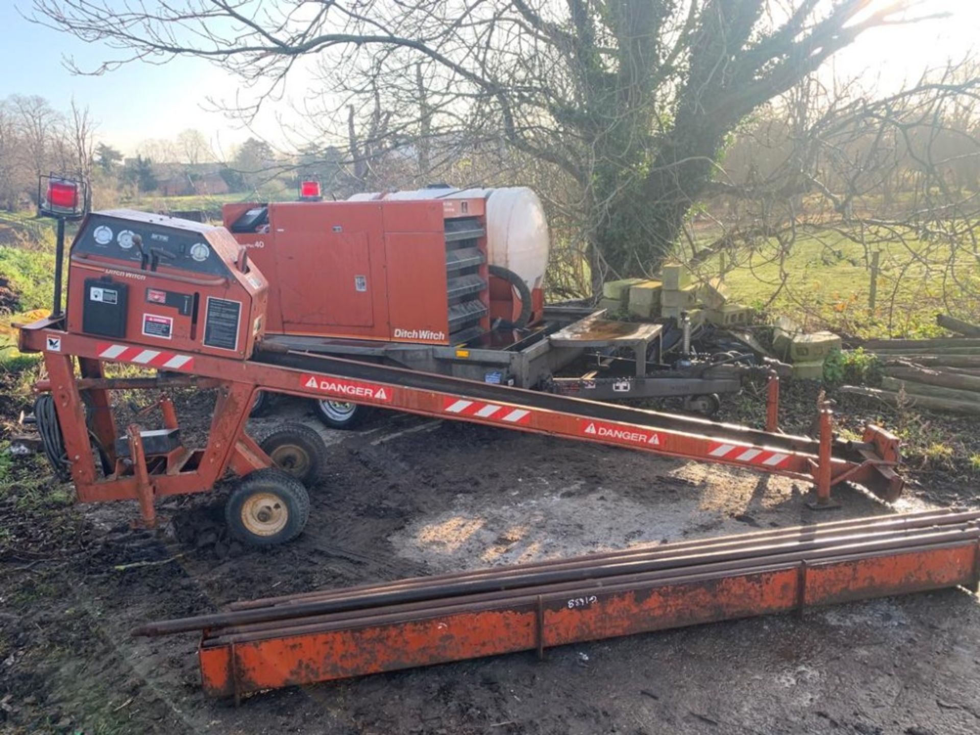 DITCH WITCH JET TRAC 440 DIRECTIONAL DRILLING BORING MACHINE. SUPPLIED WITH POWER PAC 40 HYDRAULIC - Image 9 of 9