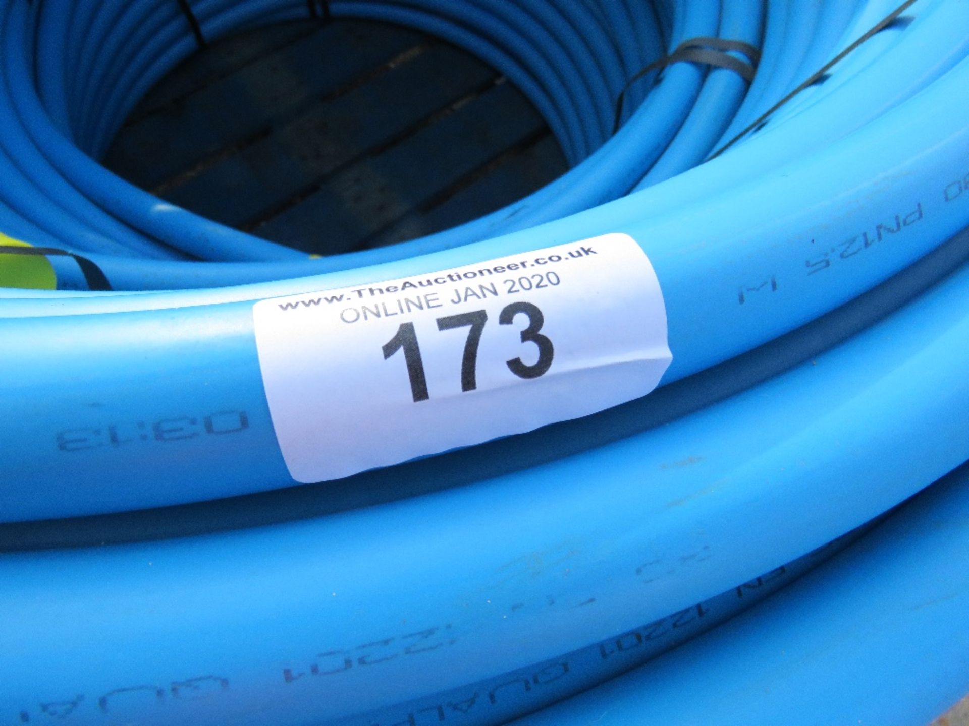 3 X 100METRE LENGTH ROLLS OF BLUE 32MM WATER PIPE - Image 4 of 4