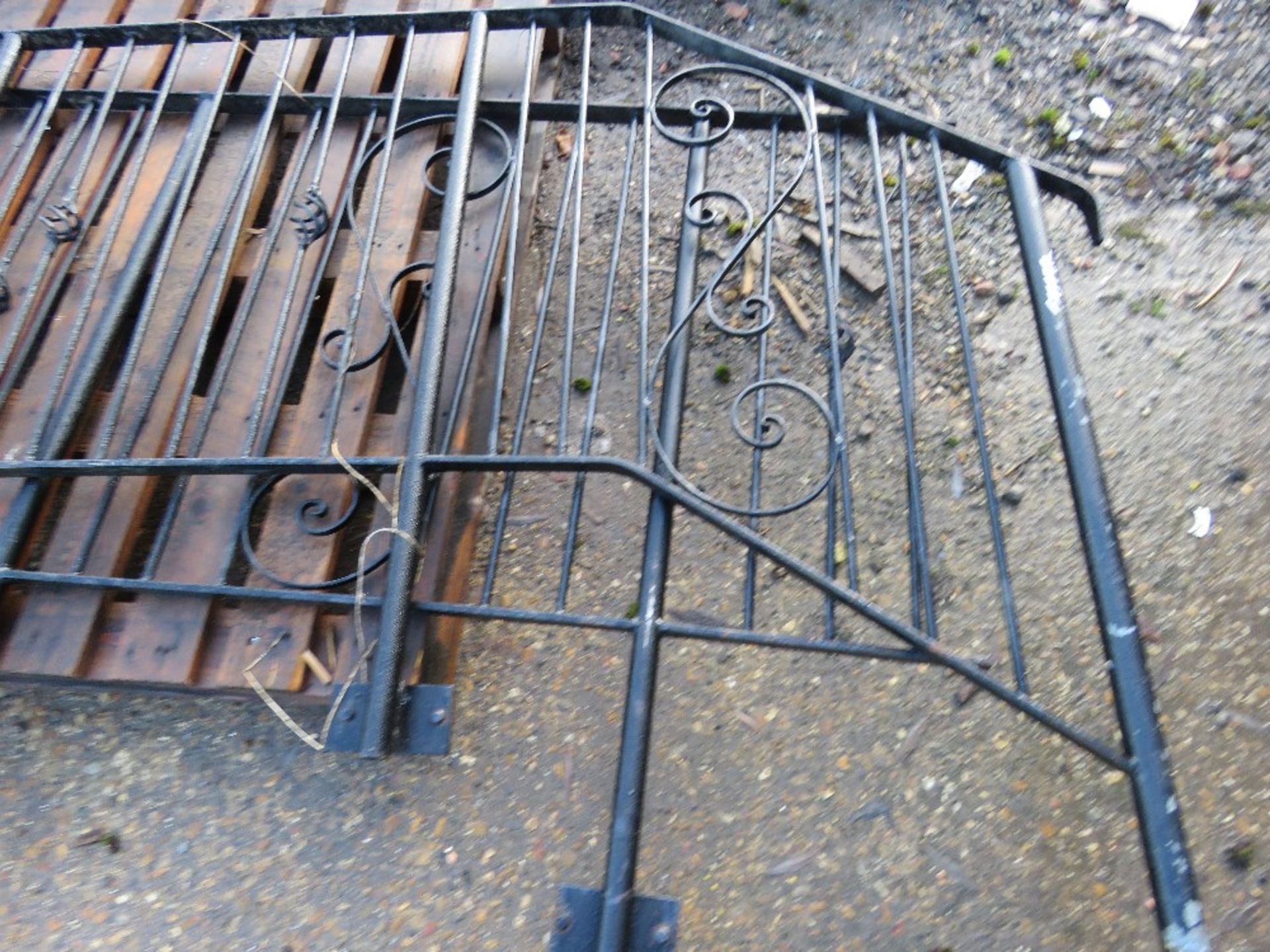 2 X DECORATIVE METAL BALLISTRADE STAIR RAILS, CIRCA 9FT LENGTH EACH This items is being item sold - Image 2 of 3