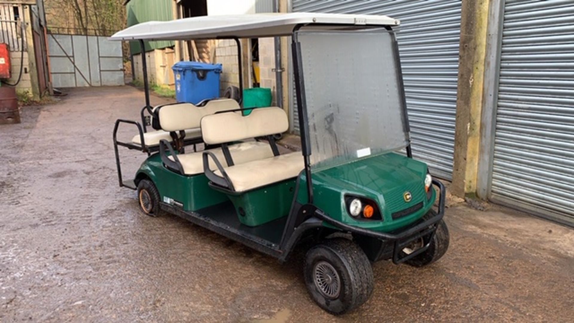 CUSHMAN EZGO SHUTTLE 6 BATTERY POWERED GOLF / EVENTS TRANSPORT BUGGY. YEAR 2014 BUILD. 325 REC