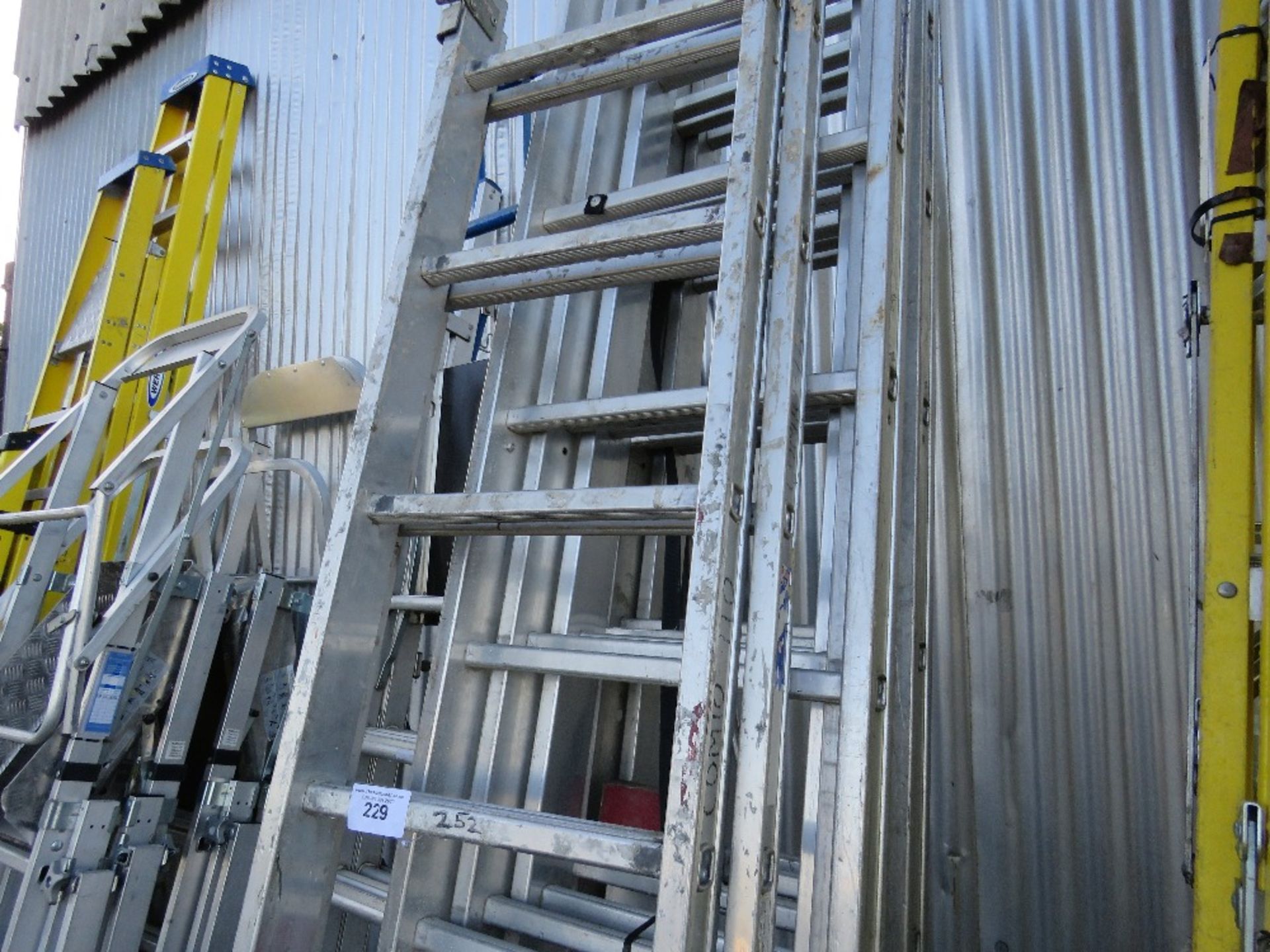 3 X ALUMINIUM LADDERS - Image 3 of 4