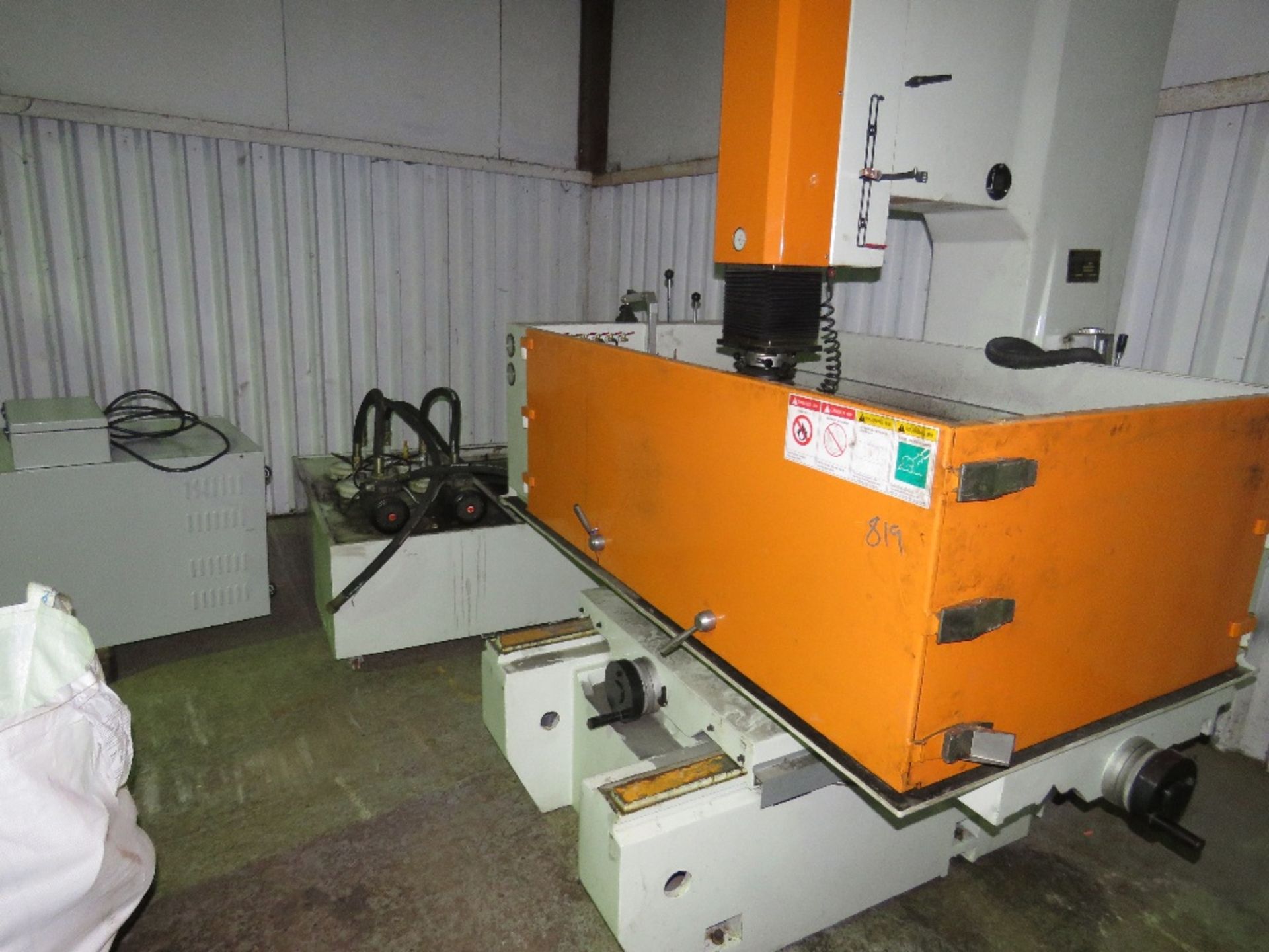 JIANGSU SANXING ACCURATE DIE SINKING ELECTRI DISCHARGE MACHINE, WORKING WHEN REMOVED MID DECEMBER