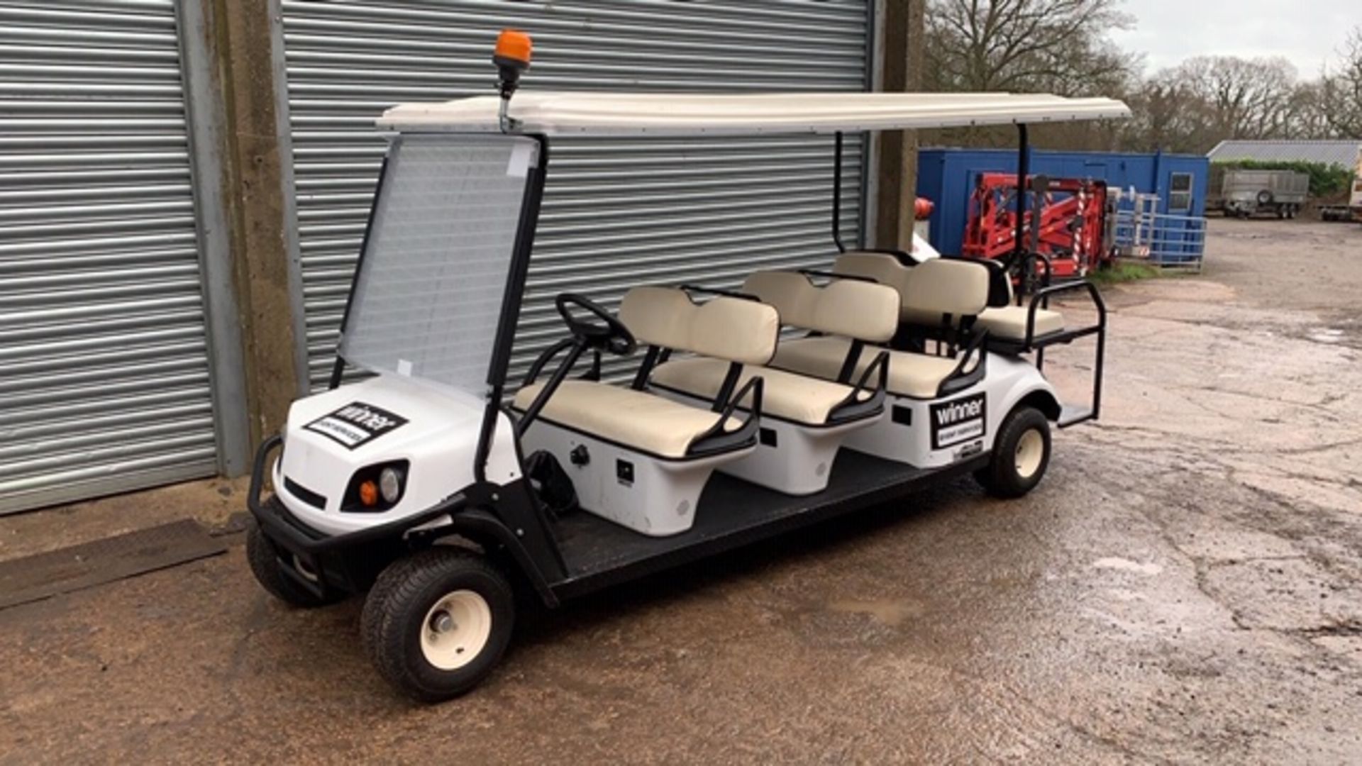 CUSHMAN EZGO SHUTTLE 8 PETROL ENGINED 8 SEATER GOLF / EVENTS BUGGY. YEAR 2017 BUILD. DIRECT FROM