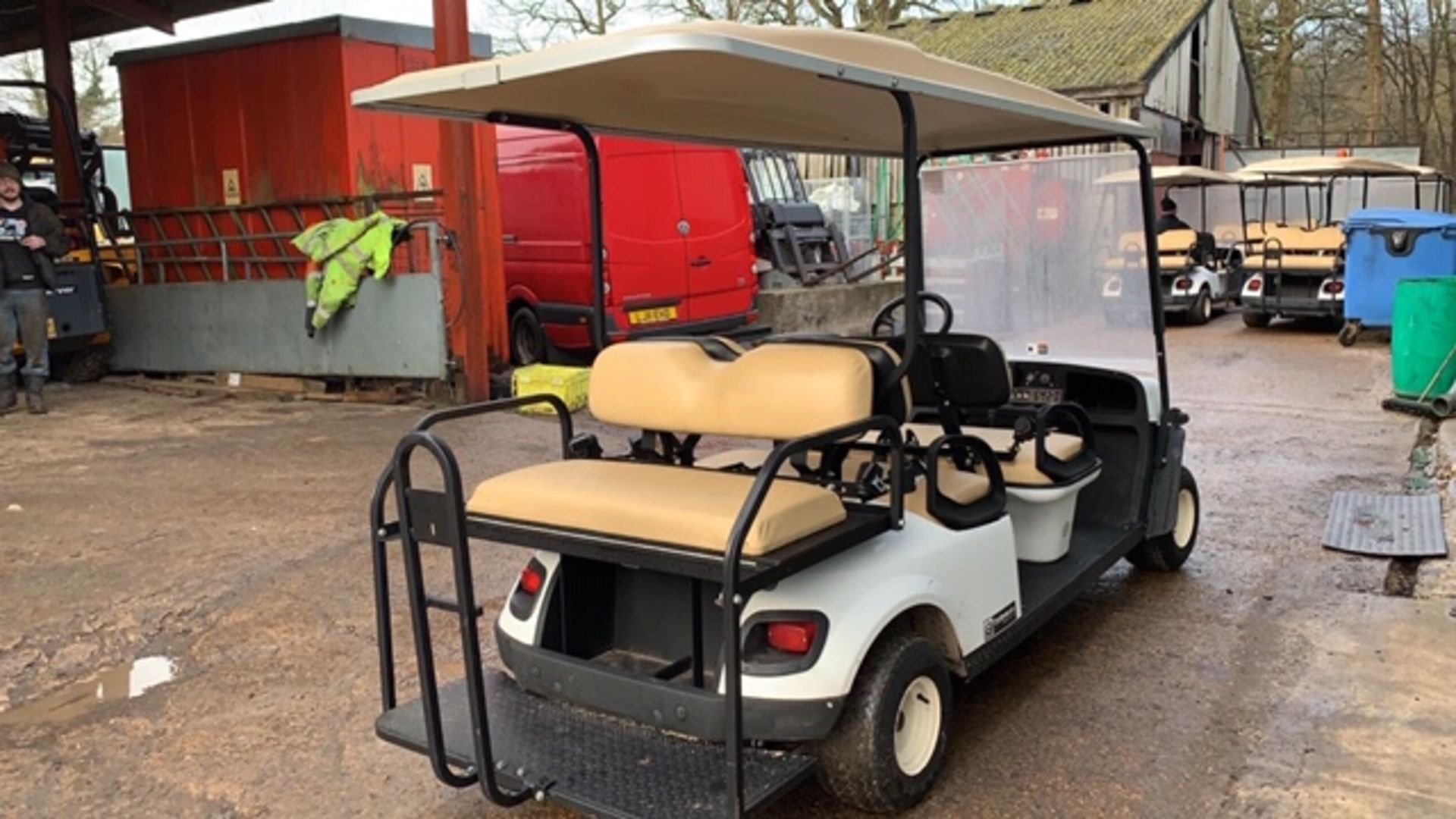 CUSHMAN EZGO SHUTTLE 6 PETROL ENGINED 6 SEATER GOLF / EVENTS BUGGY. YEAR 2017 BUILD. 234 REC HRS. - Image 5 of 5