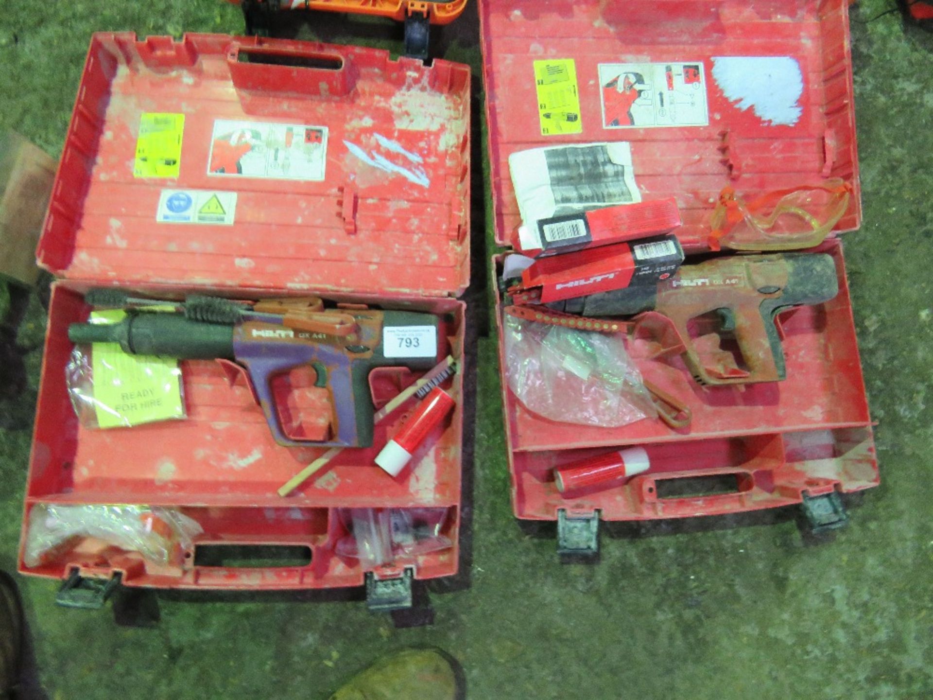 2 X HILTI DXA41 CARTRIDGE NAIL GUNS IN CASES......SOURCED FROM COMPANY LIQUIDATION