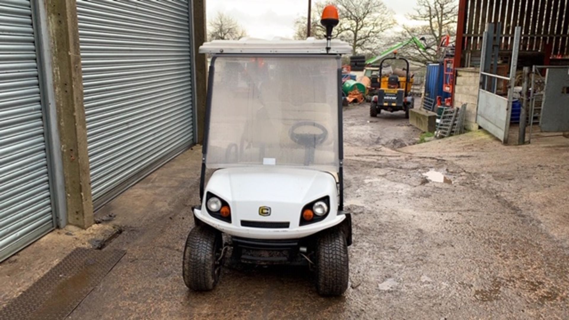 CUSHMAN EZGO SHUTTLE 8 PETROL ENGINED 8 SEATER EVENTS GOLF BUGGY. YEAR 2017 BUILD. DIRECT FROM - Image 2 of 4