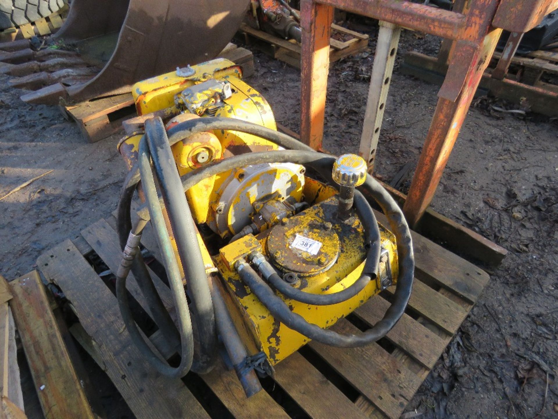 Hydraulic power pack This item is being item sold under AMS…no vat will be on charged on the