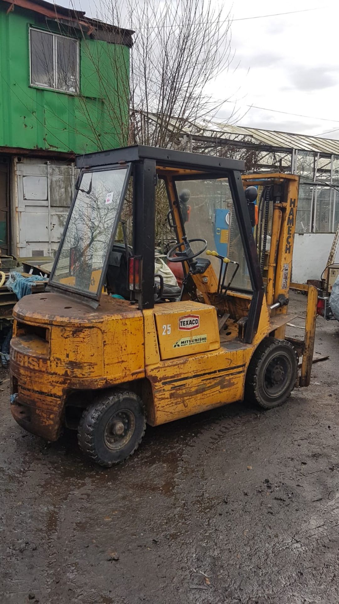 MITSUBISHI FD25 DIESEL POWERED FORKLIFT TRUCK, WITH SIDE SHIFT, 2.5 TONNE RATED CAPACITY. VENDORS - Image 3 of 3