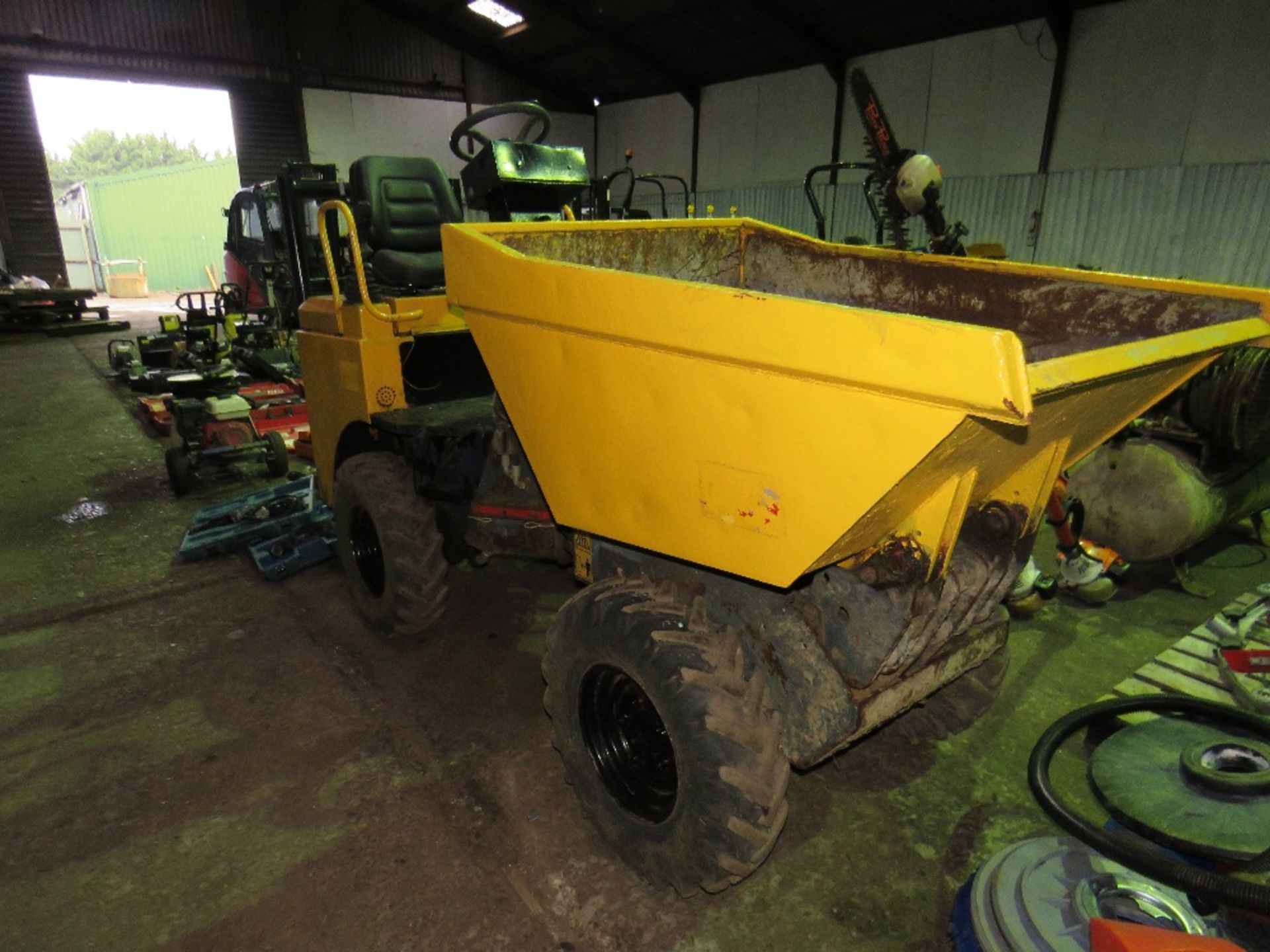 BENFORD HIGH TIP DUMPER, YEAR 2001 APPROX WHEN TESTED WAS SEEN TO DRIVE TIP, LIFT & STEER (LIFT