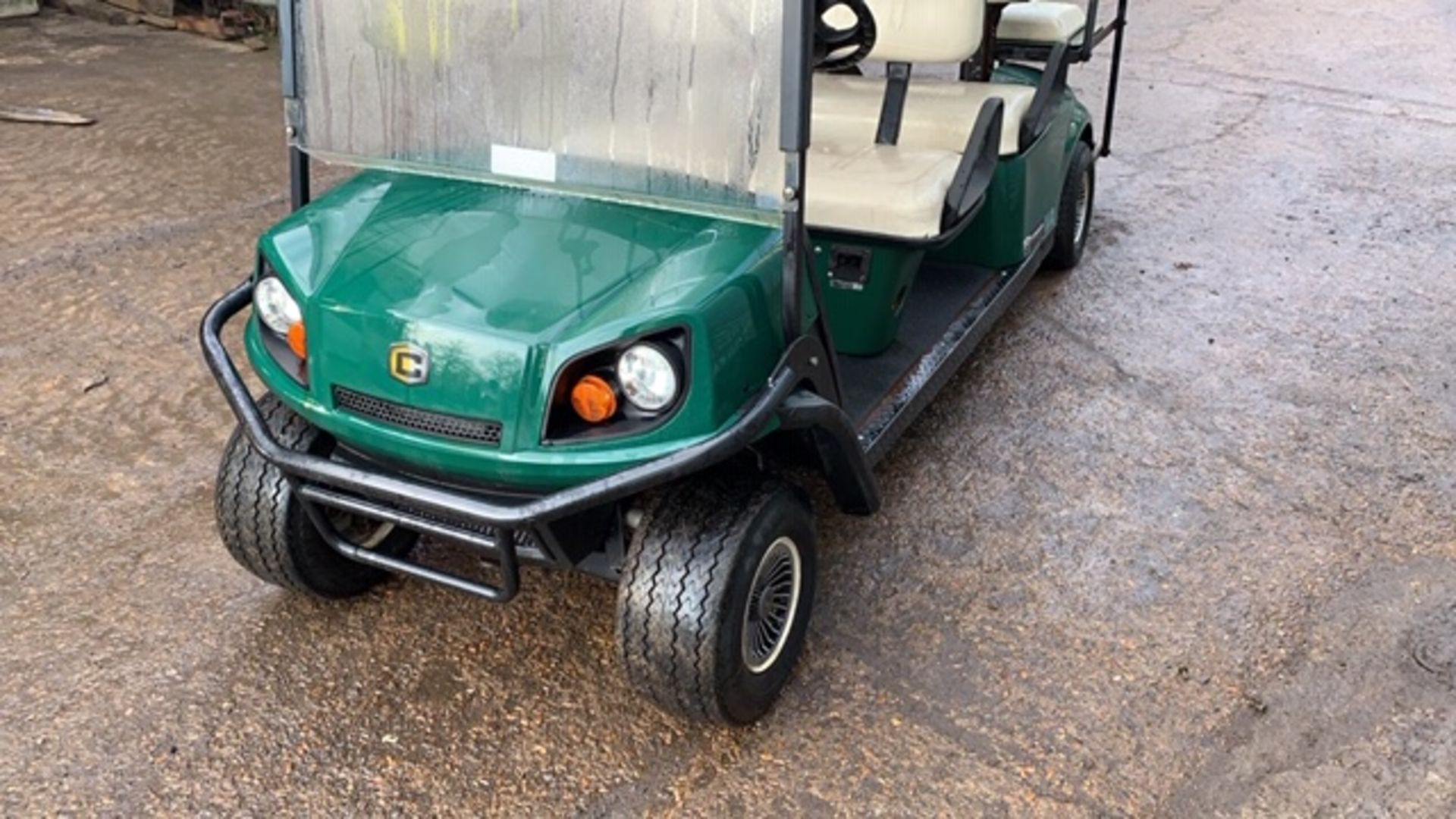 CUSHMAN EZGO SHUTTLE 6 BATTERY POWERED GOLF / EVENTS TRANSPORT BUGGY. YEAR 2014 BUILD. 325 REC - Image 4 of 7