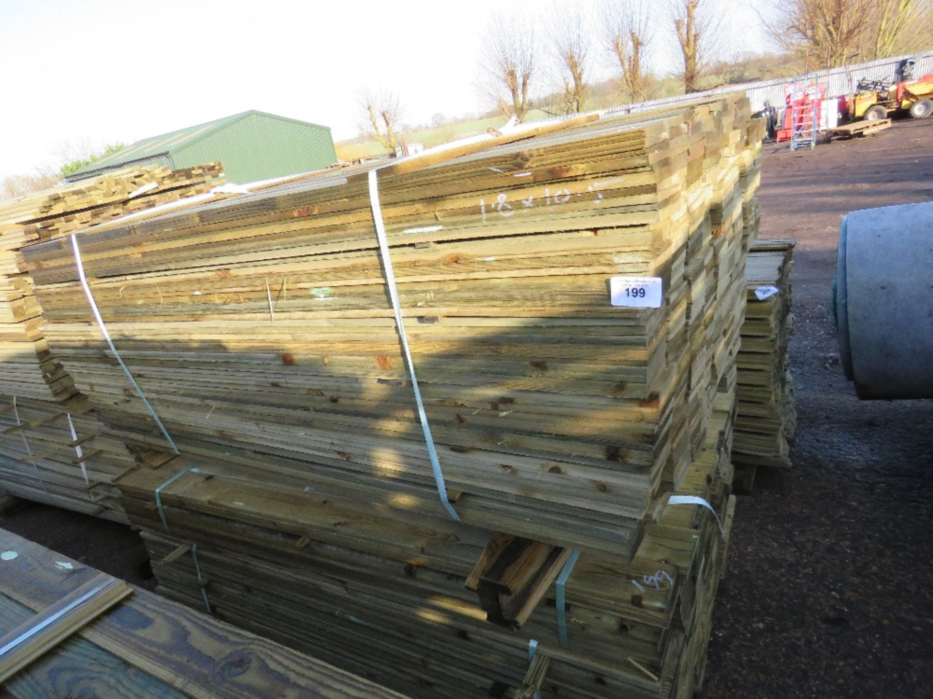 2 X LARGE PACKS OF FEATHER EDGE CLADDING TIMBER 1.8M X 10.5CM WIDTH APPROX - Image 2 of 4