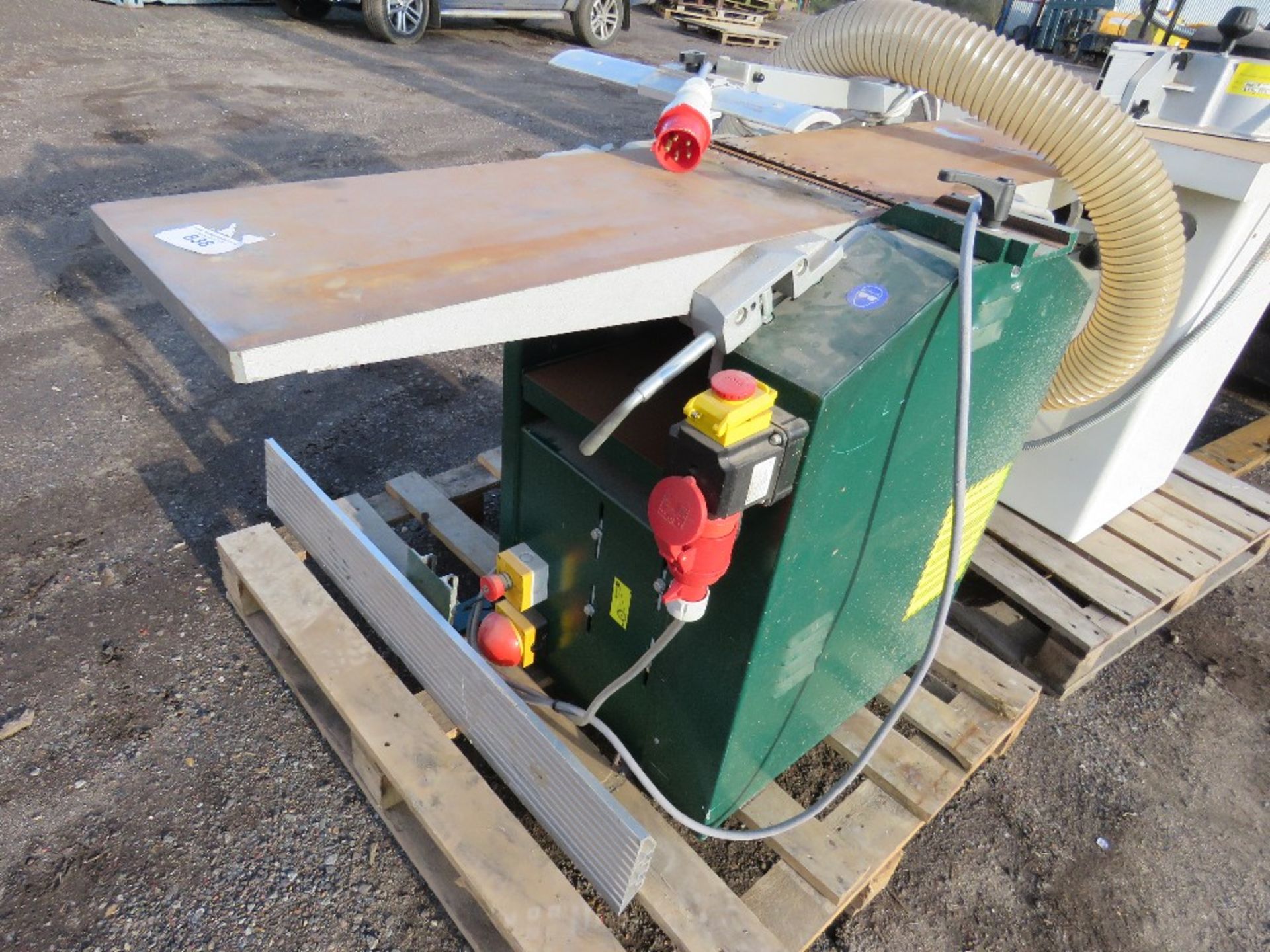 RECORD POWER PT320 PLANER THICKNESSER WOOD WORKING MACHINE, 3 PHASE POWERED. ORIGINALLY SOURCED FROM - Image 2 of 4