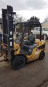 CATERPILLAR DP25N DIESEL POWERED FORKLIFT TRUCK, YEAR 2004 BUILD, WITH SIDE SHIFT, 2.5 TONNE RATED