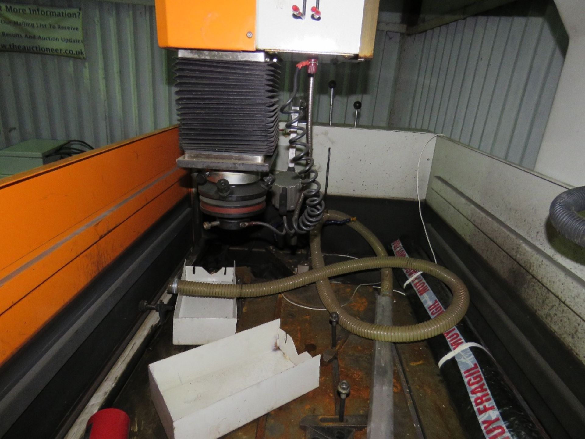 JIANGSU SANXING ACCURATE DIE SINKING ELECTRI DISCHARGE MACHINE, WORKING WHEN REMOVED MID DECEMBER - Image 3 of 10