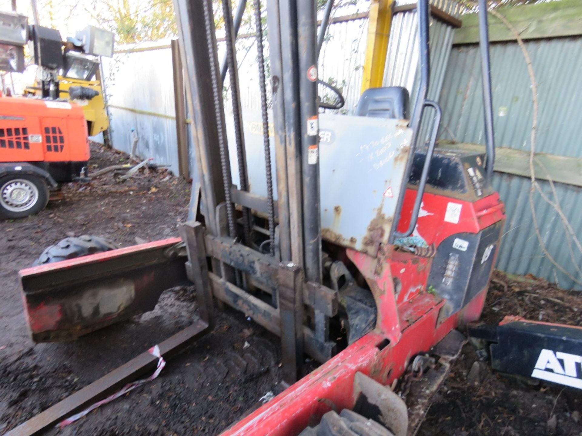 Palfinger Crayler piggy back forklift, 1770 rec.hrs, yr2003. Direct ex local company. WHEN TESTED - Image 2 of 4