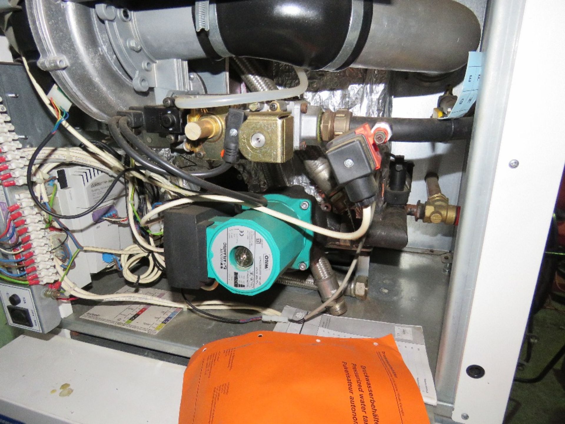 Boiler unit - Image 3 of 4