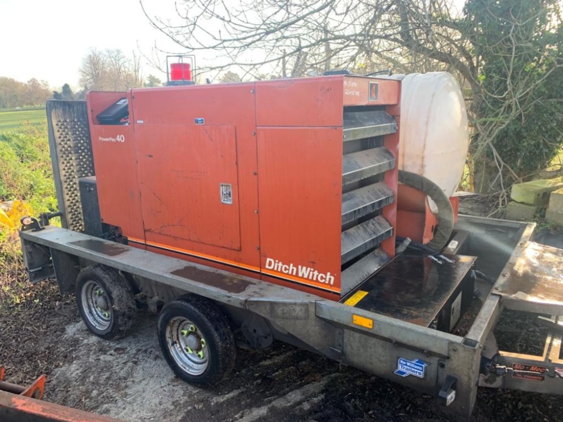 DITCH WITCH JET TRAC 440 DIRECTIONAL DRILLING BORING MACHINE. SUPPLIED WITH POWER PAC 40 HYDRAULIC - Image 5 of 9