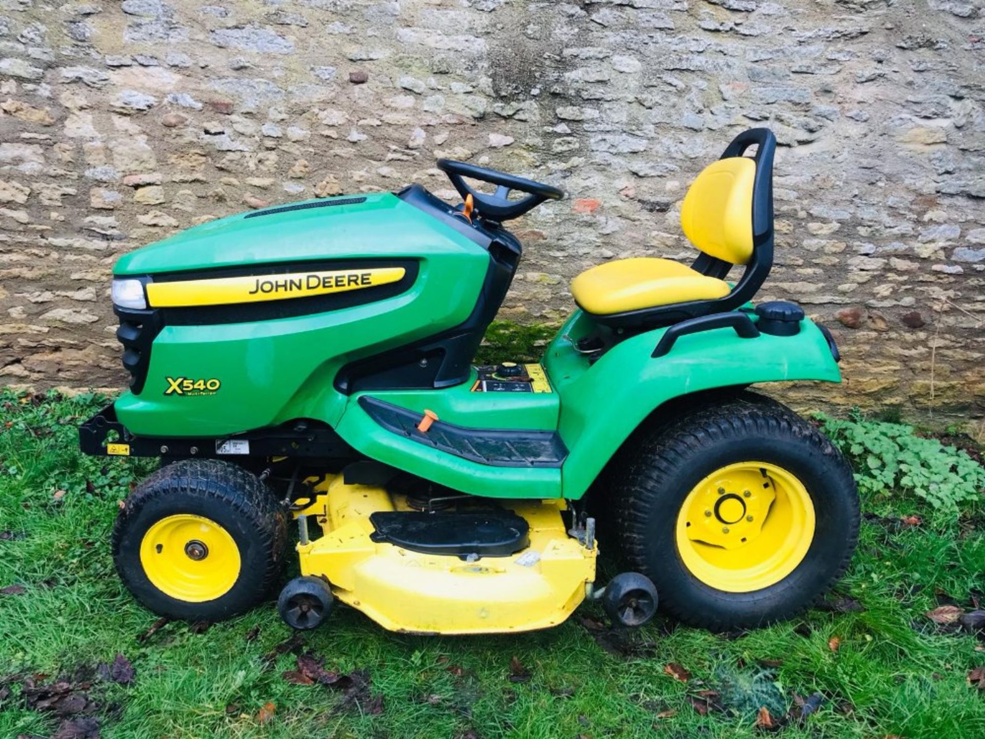 JOHN DEERE X540 MULTI TERRAIN RIDE ON MOWER, YEAR 2009, 54" SIDE DISCHARGE DECK. WHEN TESTED WAS