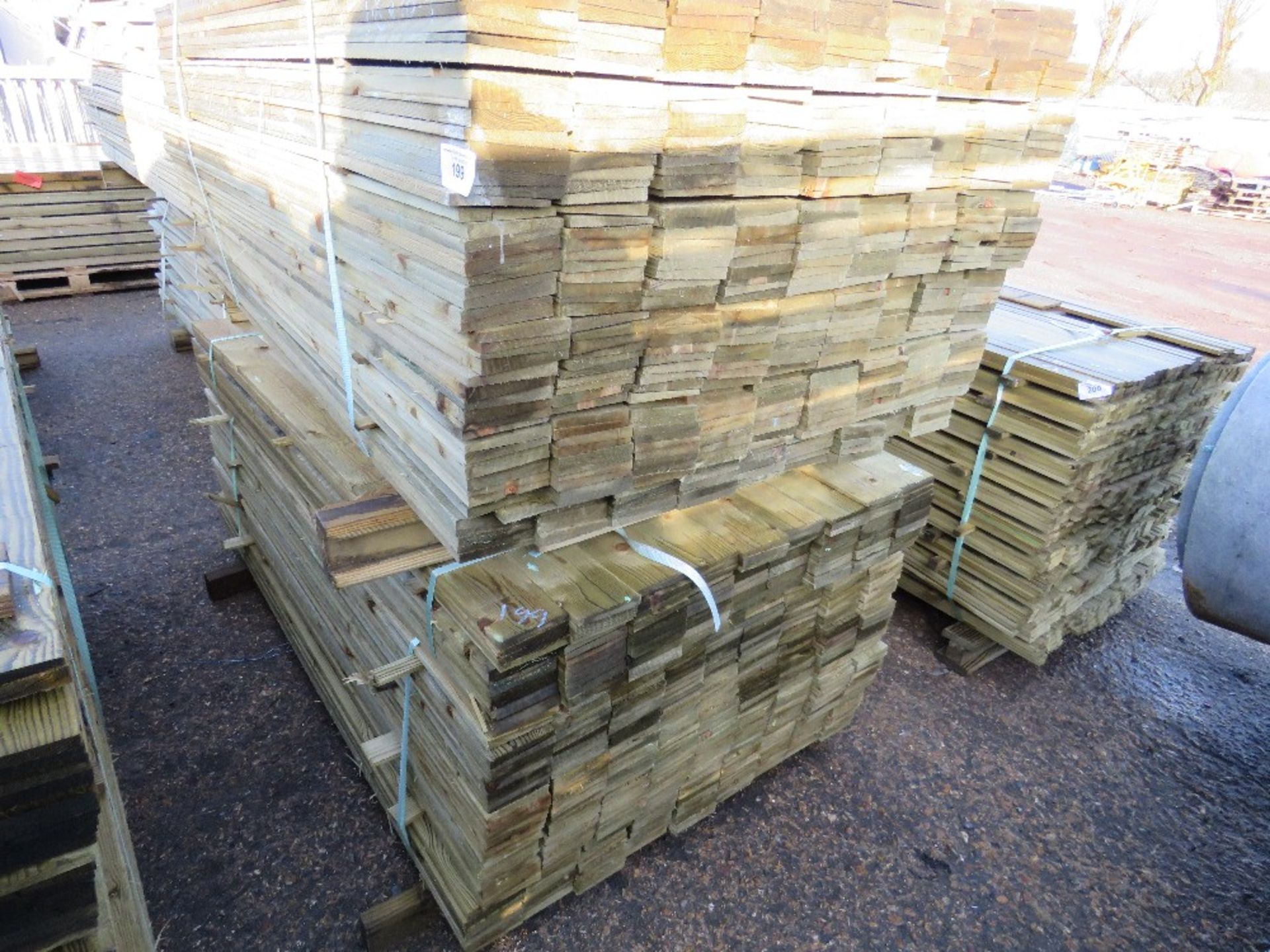 2 X LARGE PACKS OF FEATHER EDGE CLADDING TIMBER 1.8M X 10.5CM WIDTH APPROX