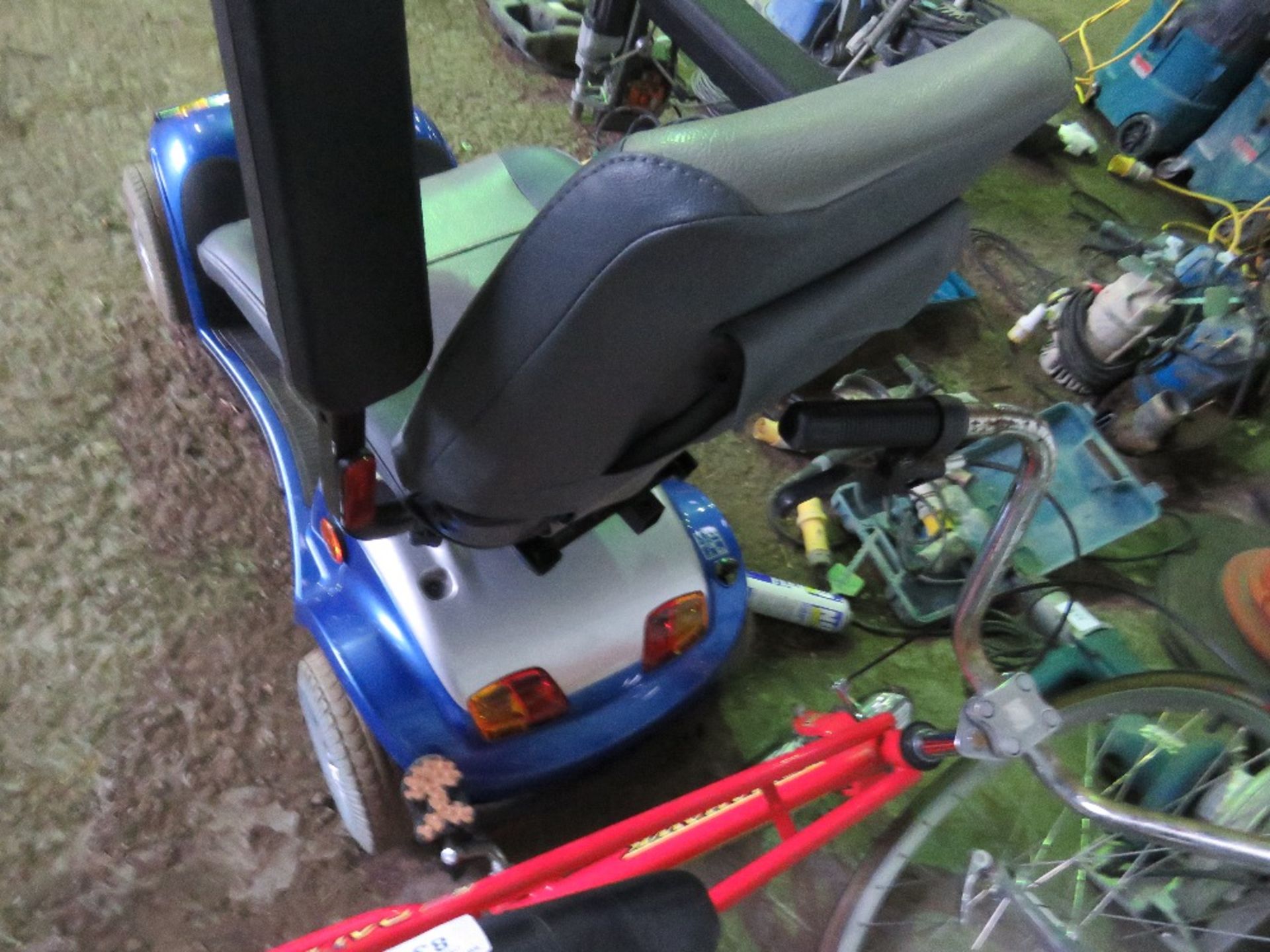 KYMCO 8MPH MOBILITY SCOOTER C/W CHARGER. ROAD REGISTERED REG:Q258 KFE (FIRST REGISTERED 07/2019... - Image 3 of 7