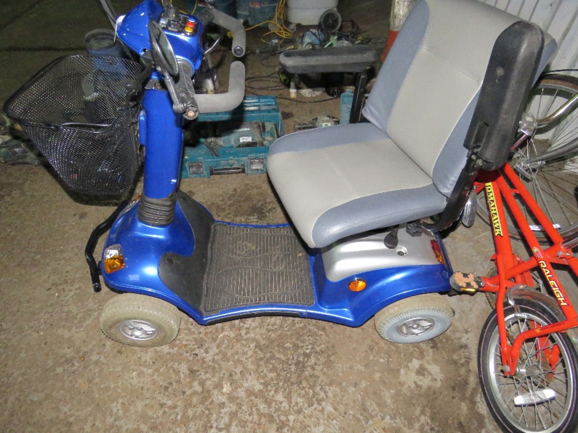 KYMCO 8MPH MOBILITY SCOOTER C/W CHARGER. ROAD REGISTERED REG:Q258 KFE (FIRST REGISTERED 07/2019... - Image 6 of 7