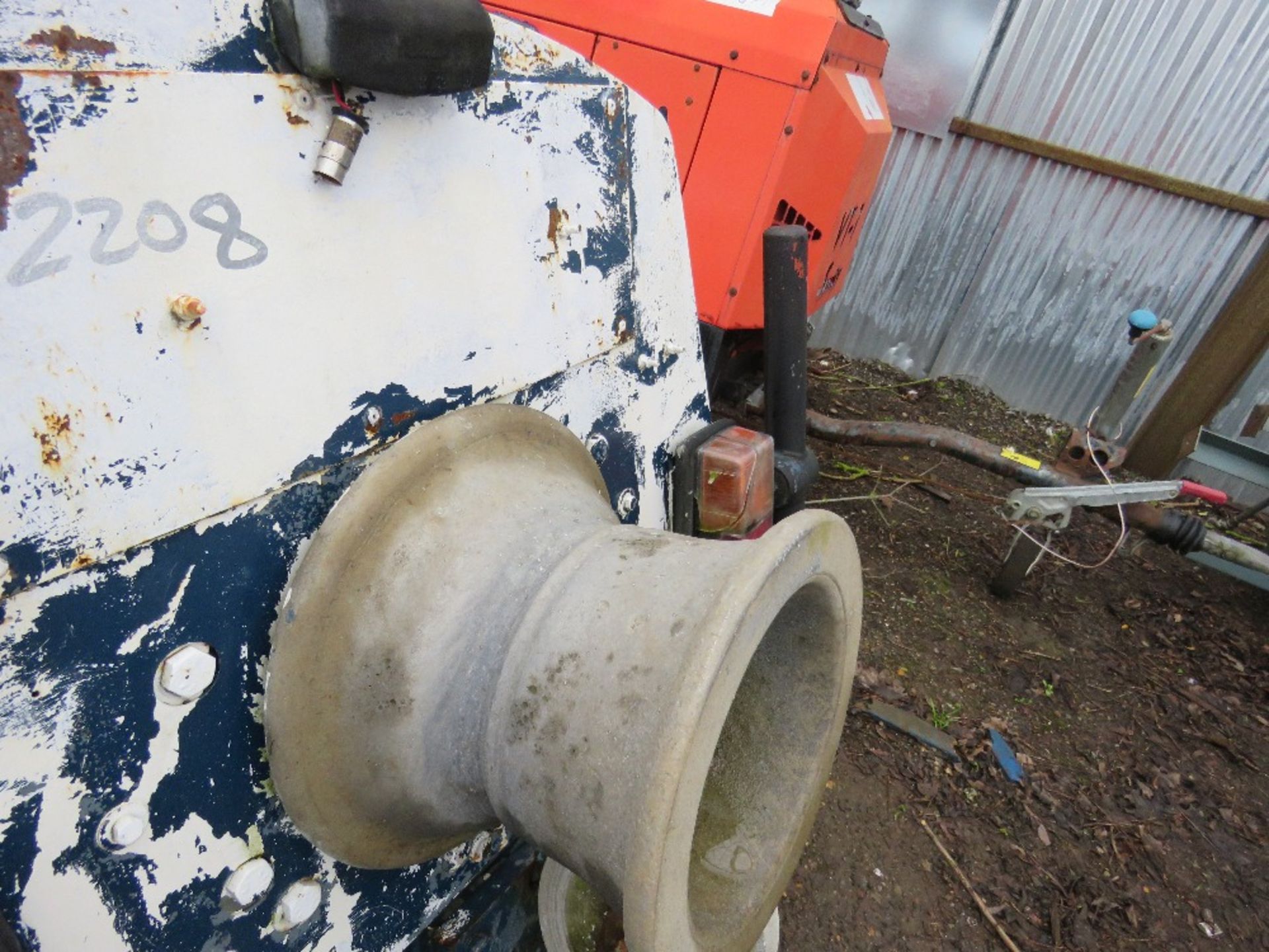 Petrol engined towed cable winch unit WHEN TESTED WAS SEEN TO TURN OVER BUT NOT START...THERE WAS NO - Image 3 of 3