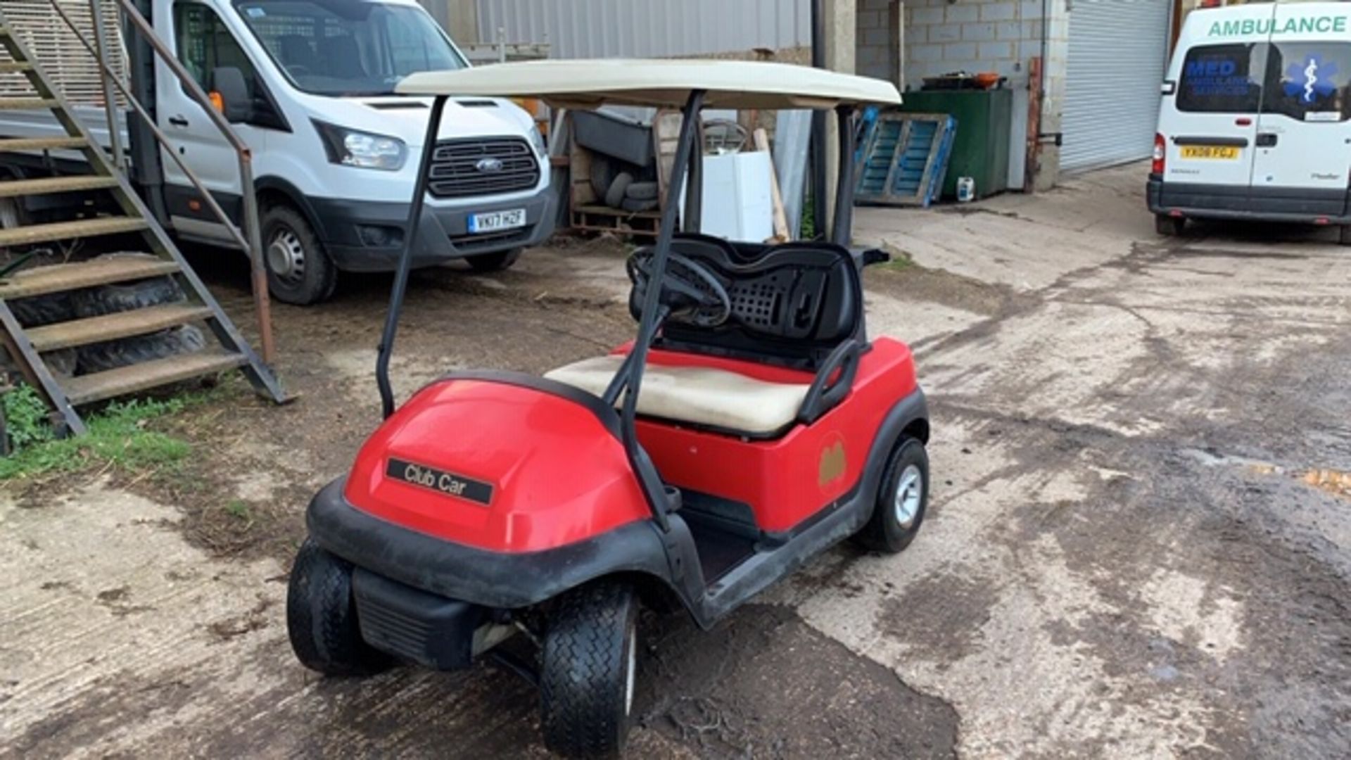 CLUBCAR ELECTRIC GOLF BUGGY, NON RUNNER, NO BATTERIES, INCOMPLETE YEAR 2004, NO KEYS. LOT - Image 4 of 4