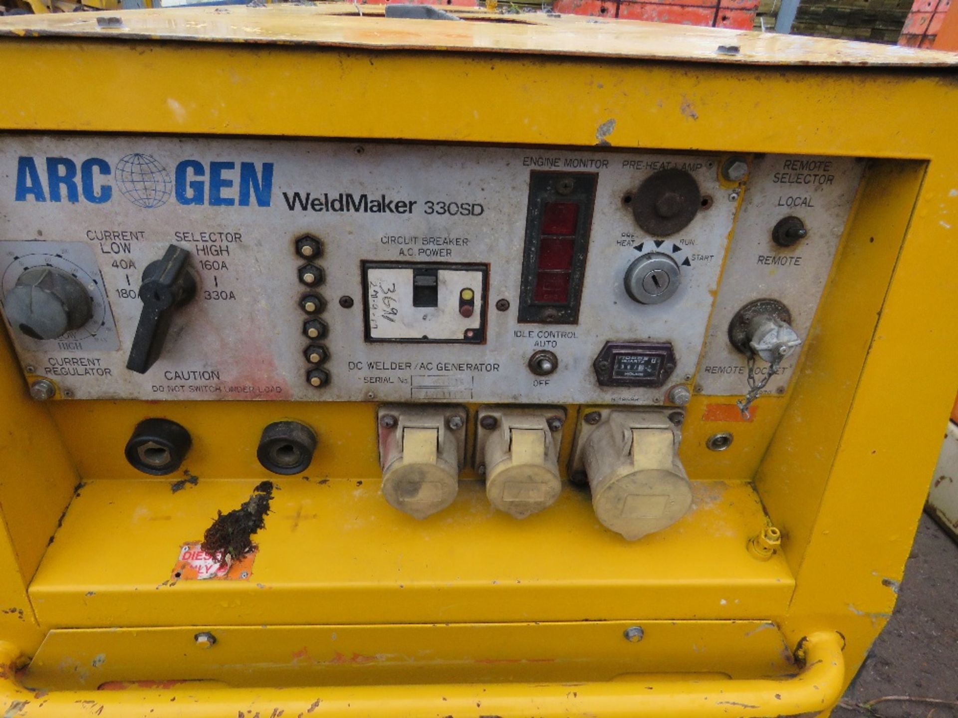 Arcgen 330SD towed welder WHEN TESTED WAS SEEN TO START AND RUN - Image 3 of 4