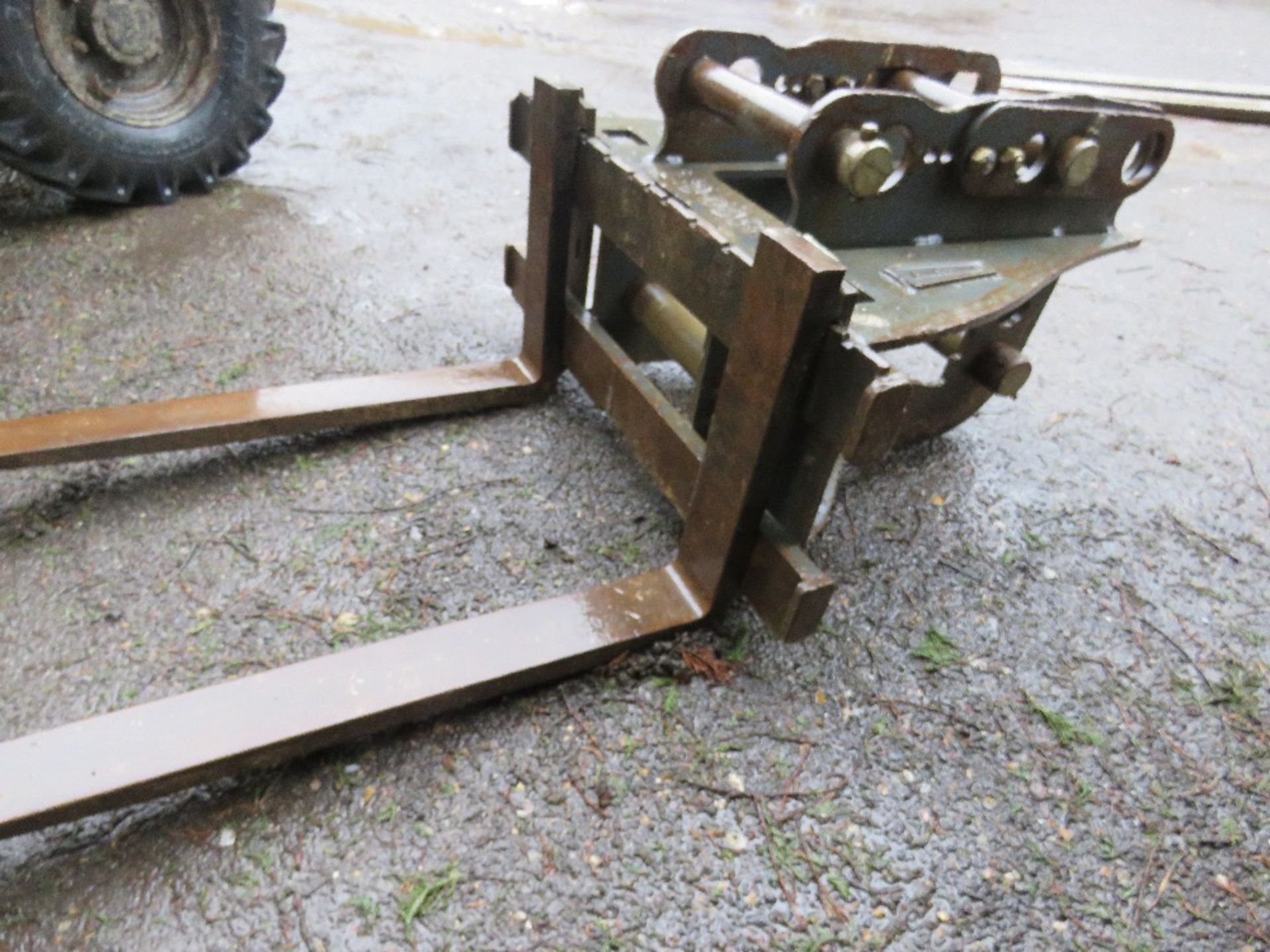 SET OF DROMORE PALLET FORKS FOR 13 TONNE EXCAVATOR, 65MM PINS, DIRECT EX LOCAL COMPANY, UNTESTED - Image 4 of 5