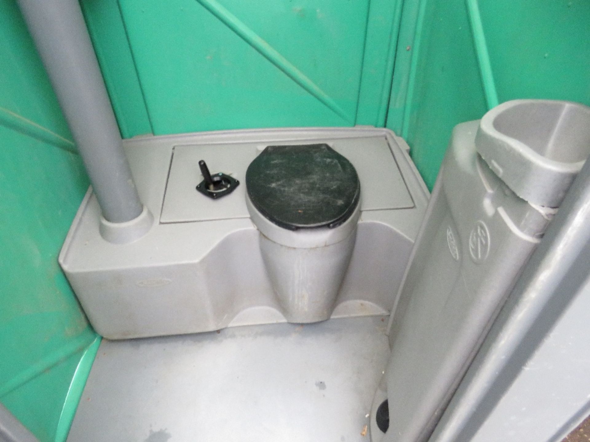 PORTABLE SITE TOILET - Image 2 of 4