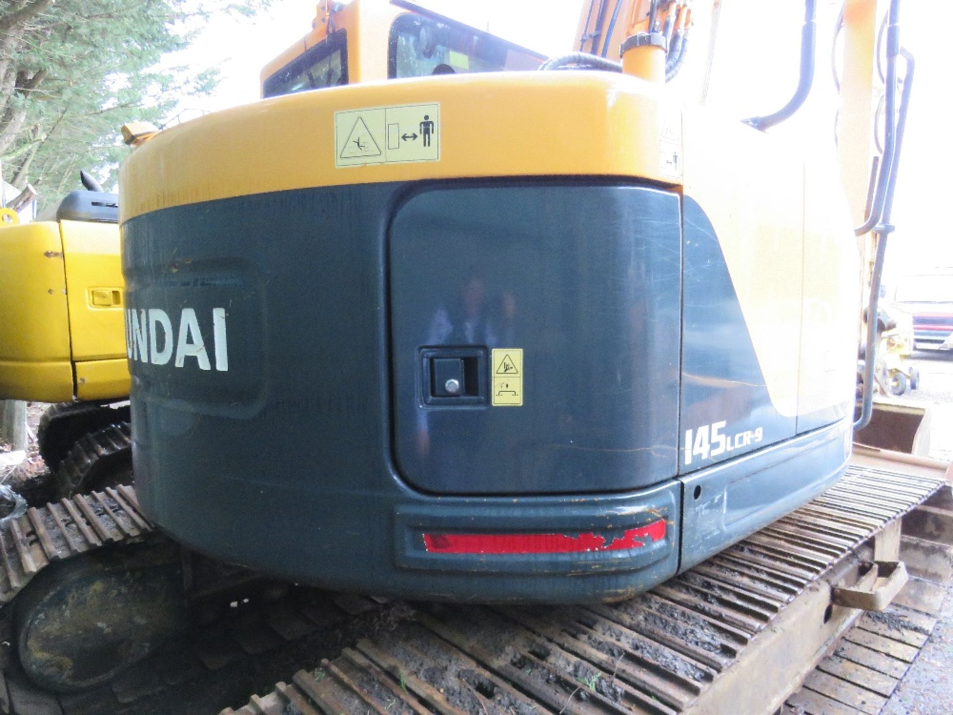 HYUNDAI 145 LCR-9 REDUCED TAIL SWING EXCAVATOR, YEAR 2012, 8688 REC HRS, 2NO BUCKETS, - Image 12 of 15