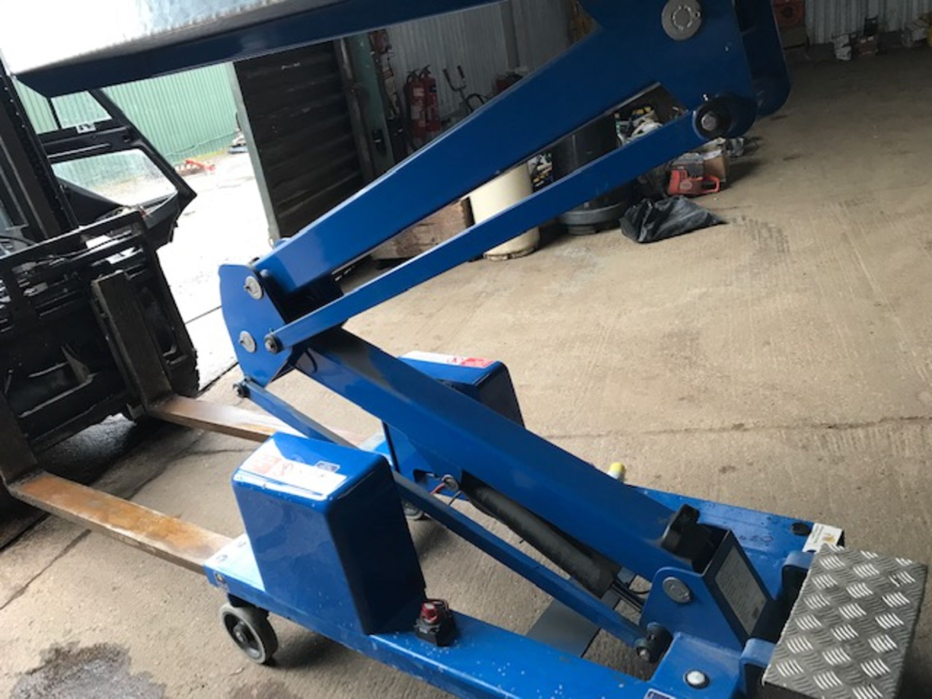 POWER TOWER SCISSOR LIFT ACCESS UNIT, YEAR 2017, DIRECT FROM LOCAL COMPANY WHO ARE NOW HIRING ALL - Image 5 of 5